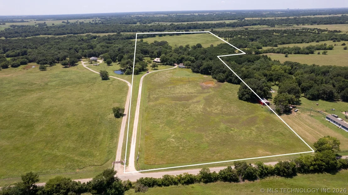 Photo of 2464 S Roberta Road