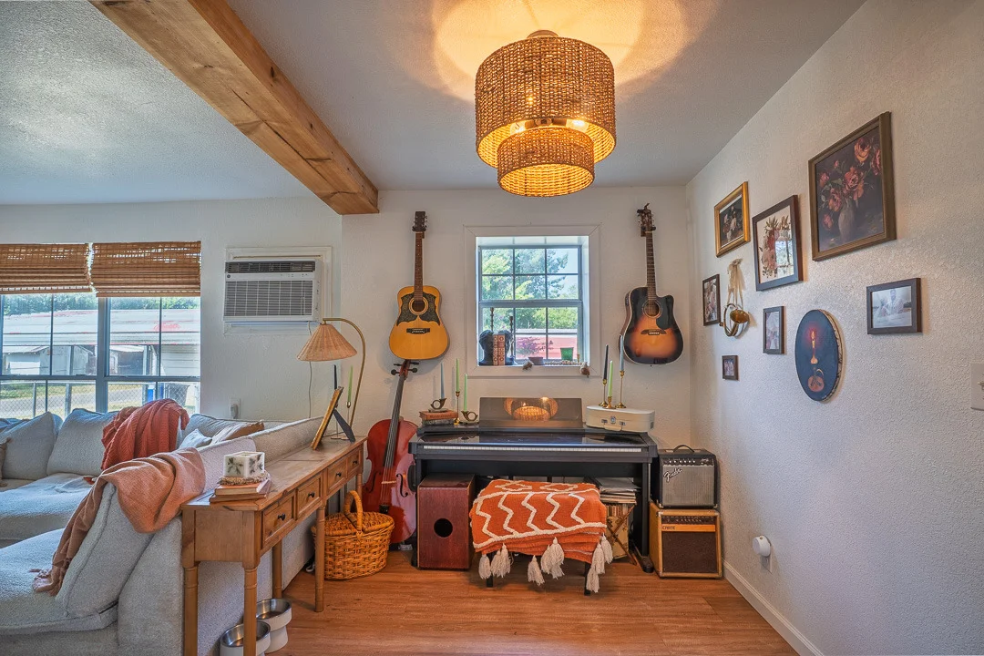 Photo of 608 W Coleman