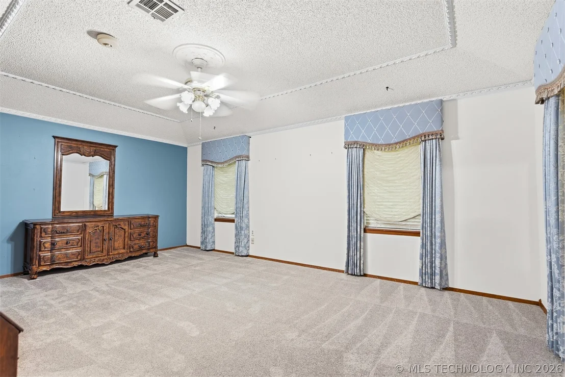 Photo of 521 Circle Drive