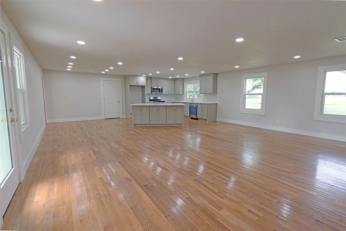 Photo of 8441 Old Taft Road