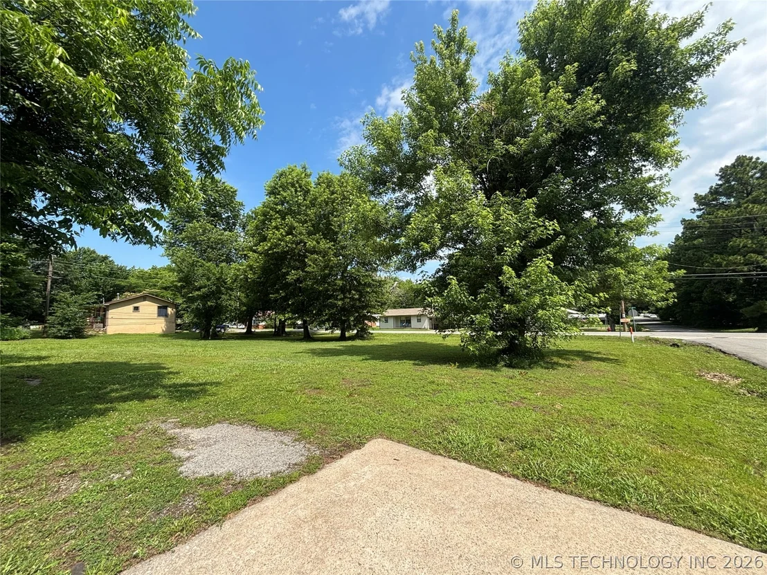 Photo of 316 S 6th Street