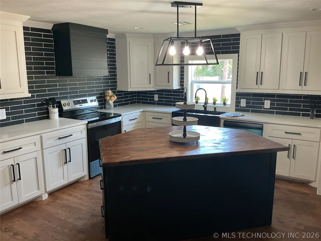 Photo of 8959 Birch Street