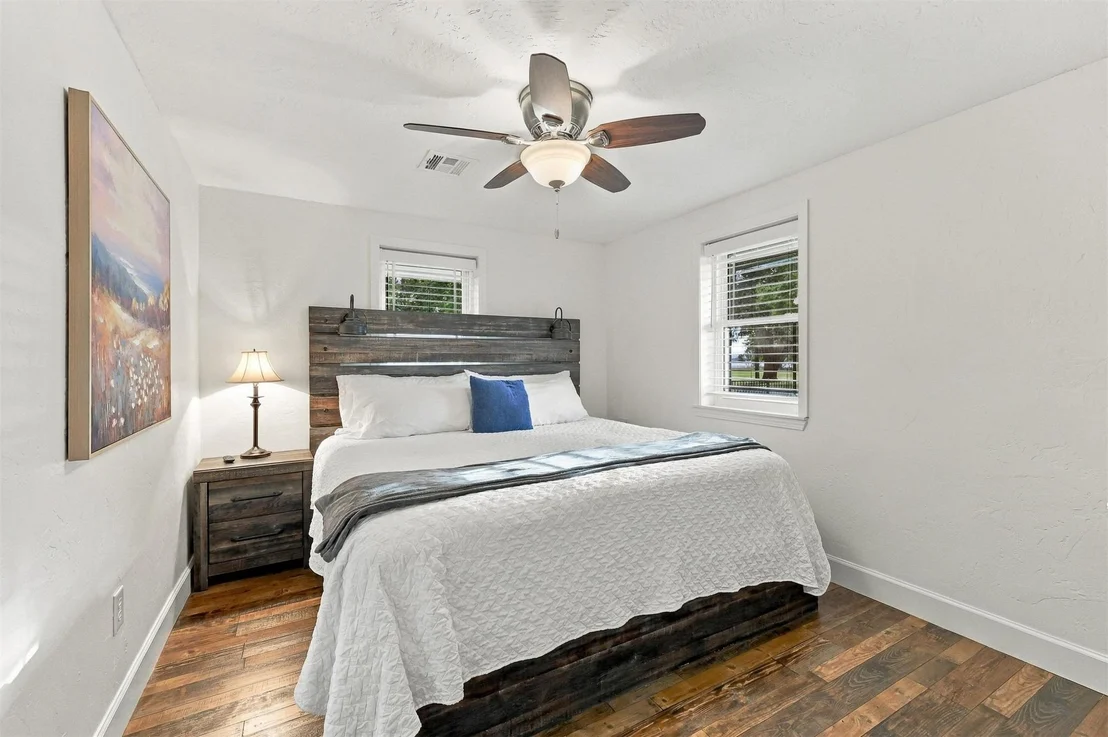 Photo of 2828 Riverview Road