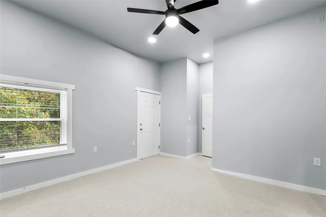 Photo of 116781 4207 Road