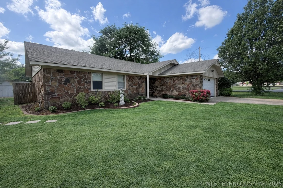 Photo of 20 Brookwood Drive
