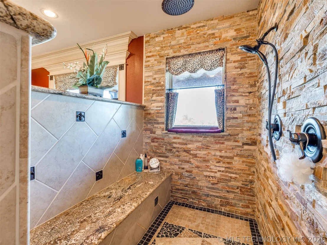Photo of 414498 E 1170 Road
