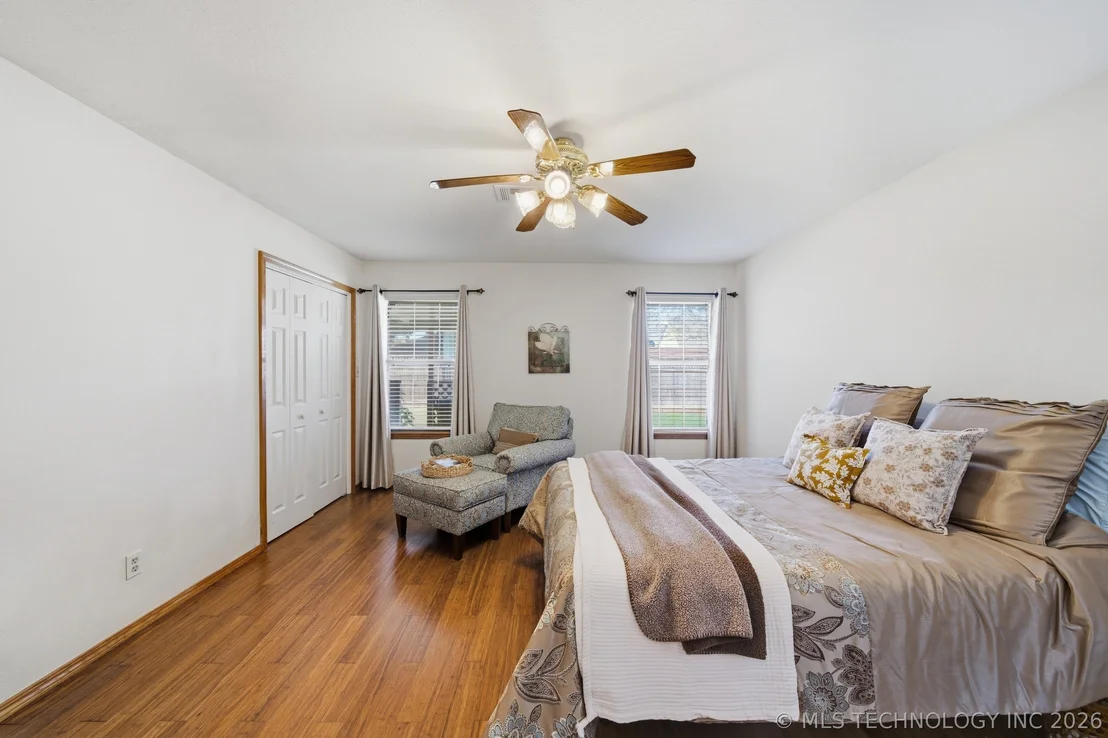 Photo of 2301 Piney Point Avenue