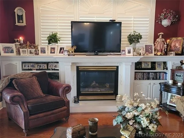 Photo of 107 N J Street