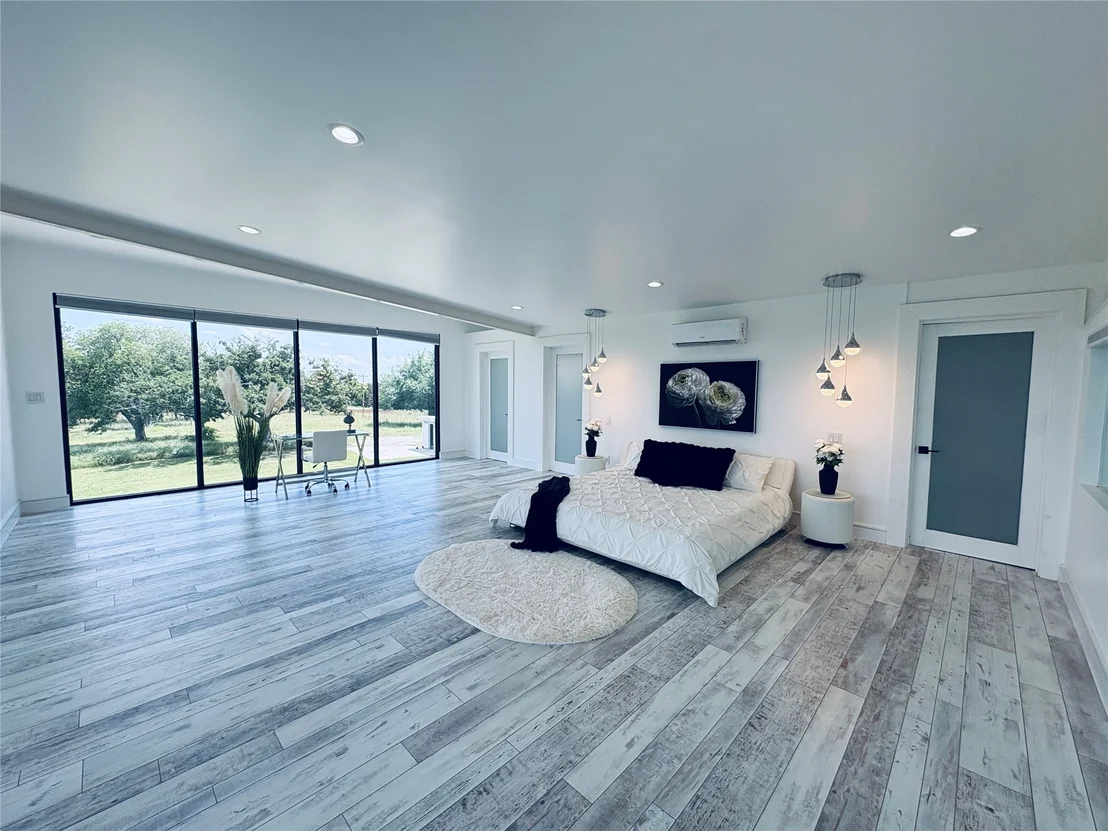 Photo of 546 Mockingbird