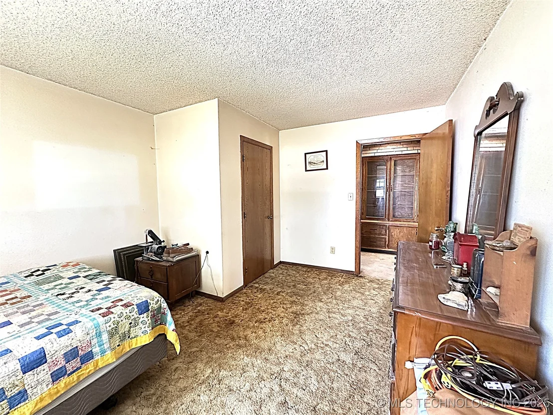 Photo of 511 Stolfa Street SE