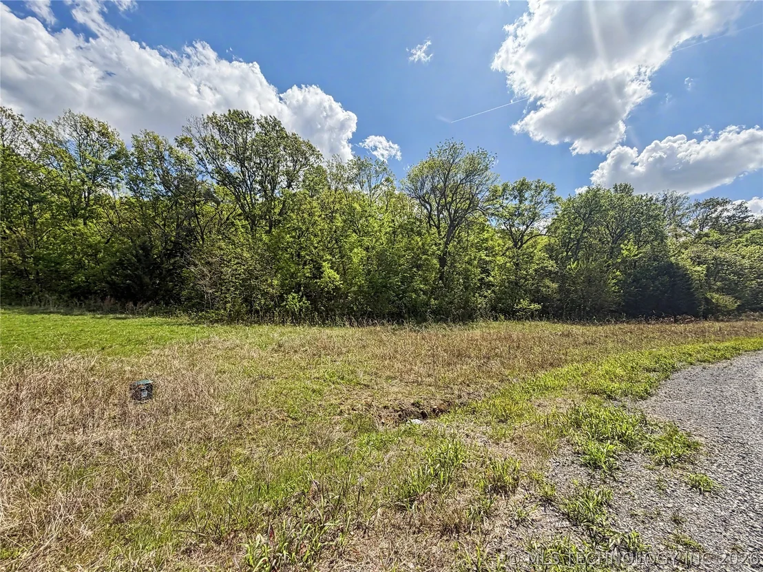 Photo of 421 S Thunder Road