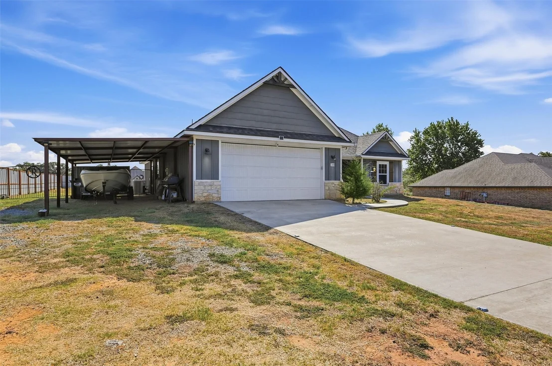 Photo of 140 Oak Lane