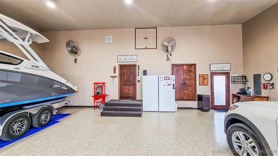 Photo of 417188 Mockingbird Lane
