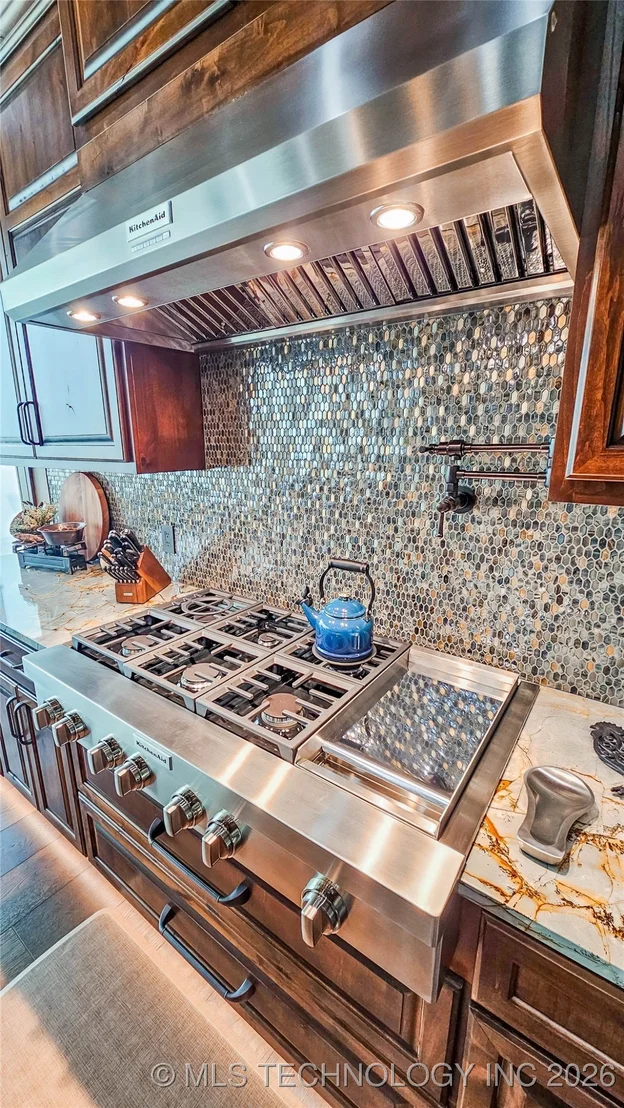 Photo of 417188 Mockingbird Lane