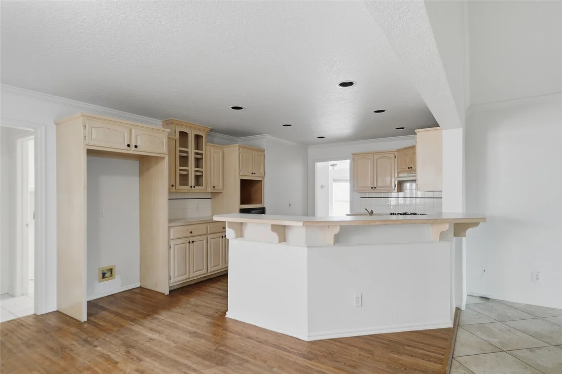 Photo of 9914 S 87th East Avenue