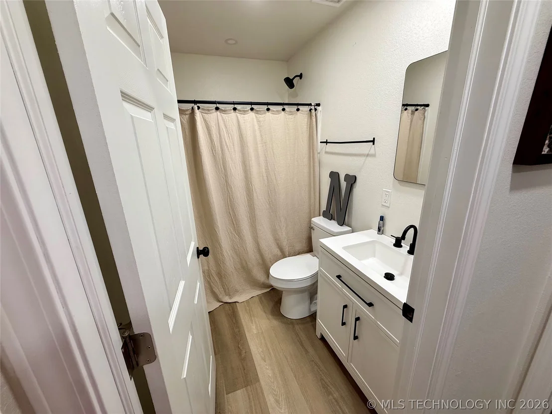 Photo of 989 Sequoyah Drive