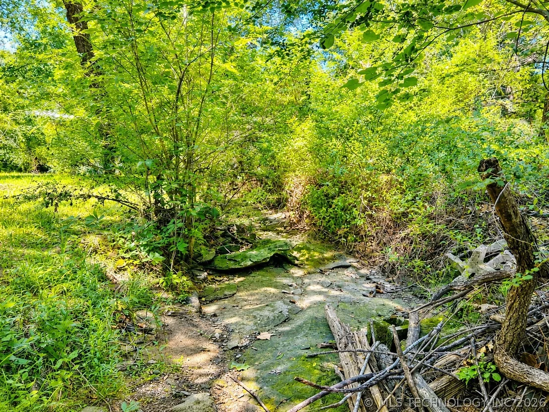 Photo of 15895 Briar Road