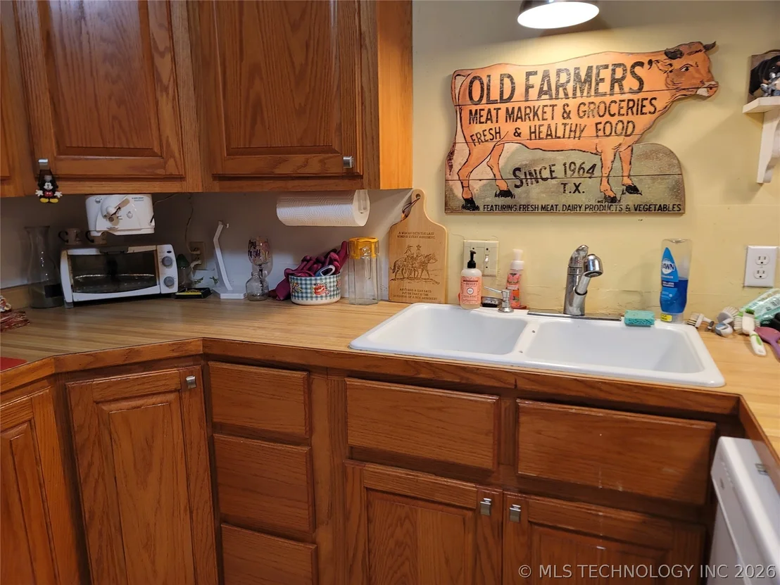 Photo of 416036 La Vista Drive