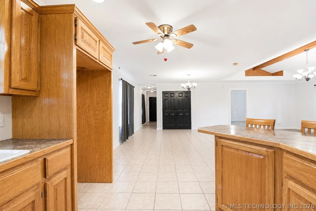 Photo of 19183 S Prairie Bell Road