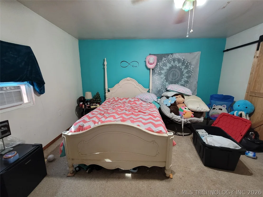 Photo of 416036 La Vista Drive