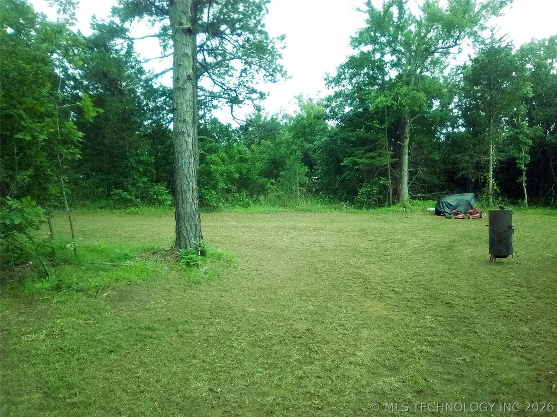 Photo of 21 County Line Road E