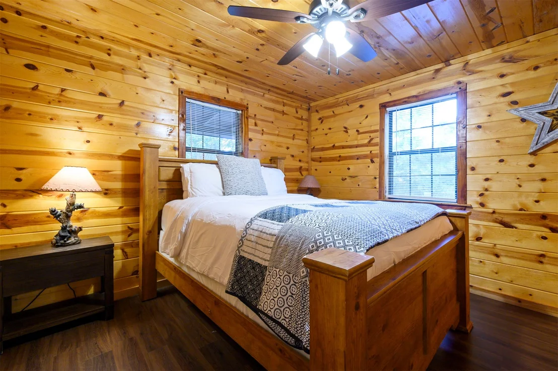 Photo of 609 Canoe Road