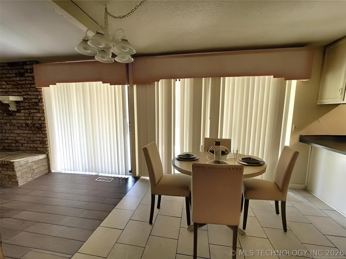 Photo of 112 Meadowlark Road