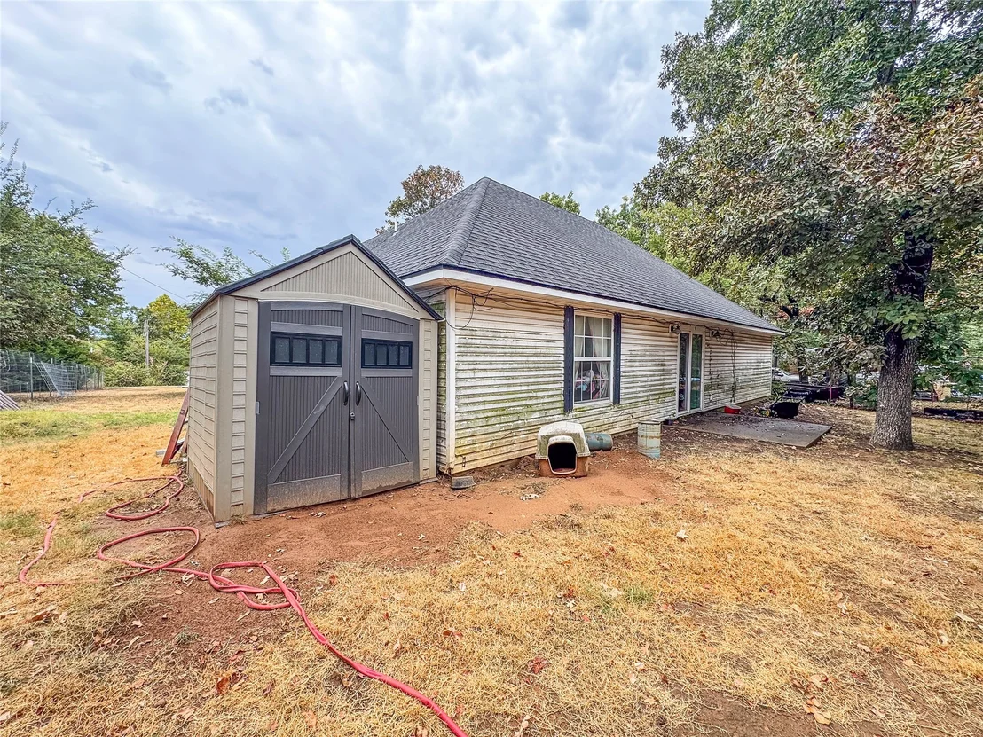 Photo of 70 W Hutson Street