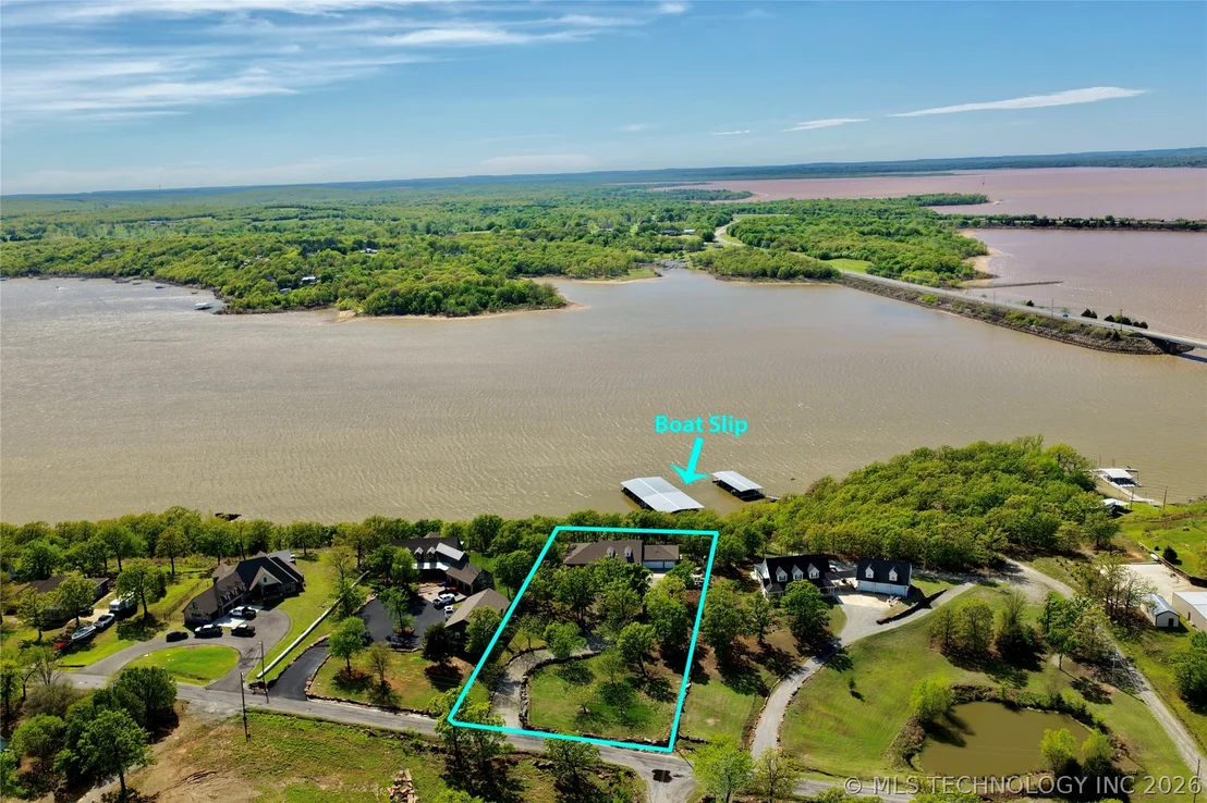 Photo of 324 Falcon Lane