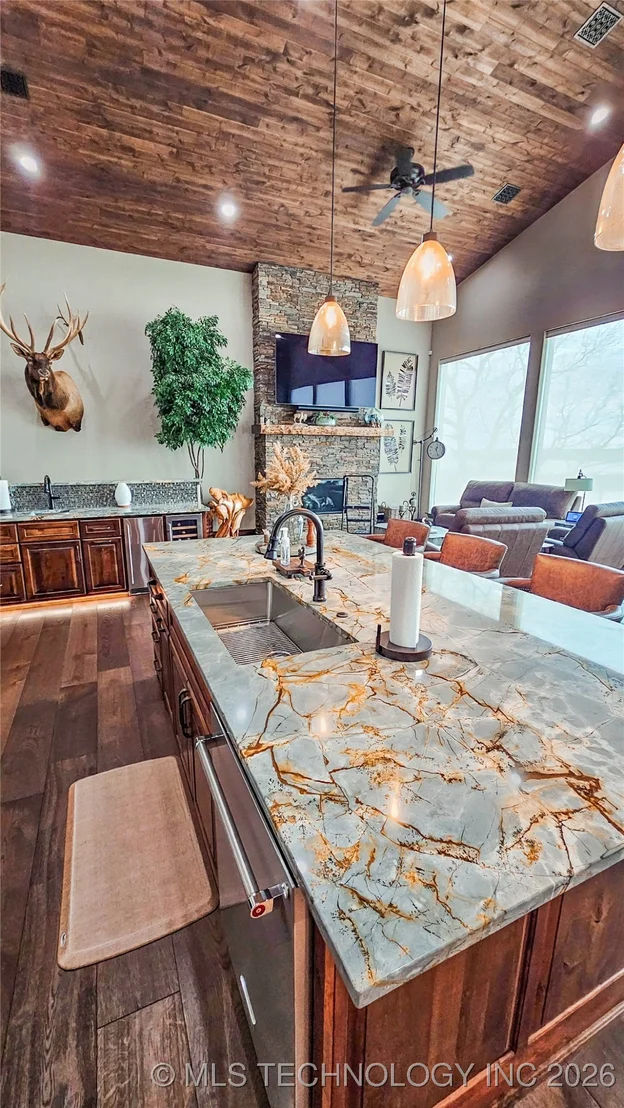 Photo of 417188 Mockingbird Lane