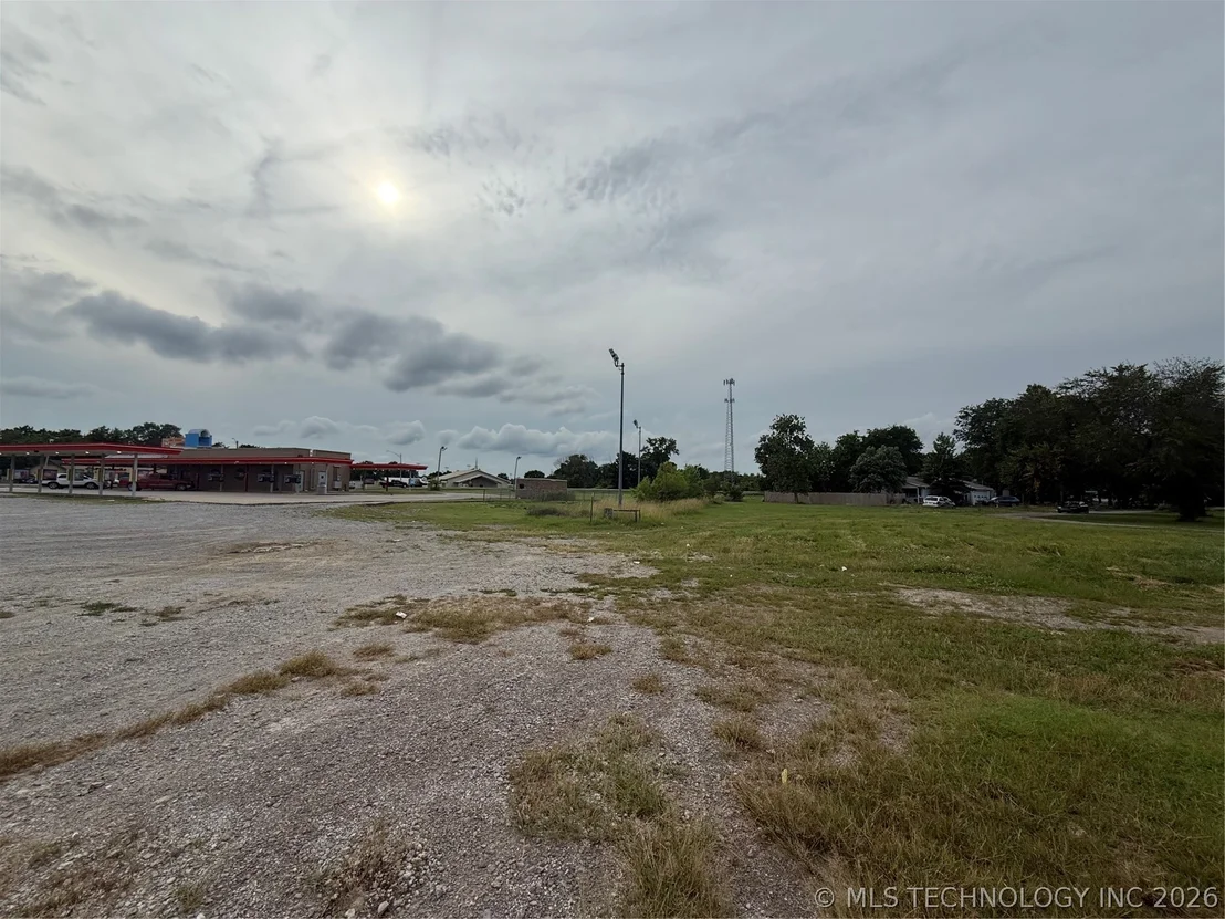 Photo of 100 W Cedar Street