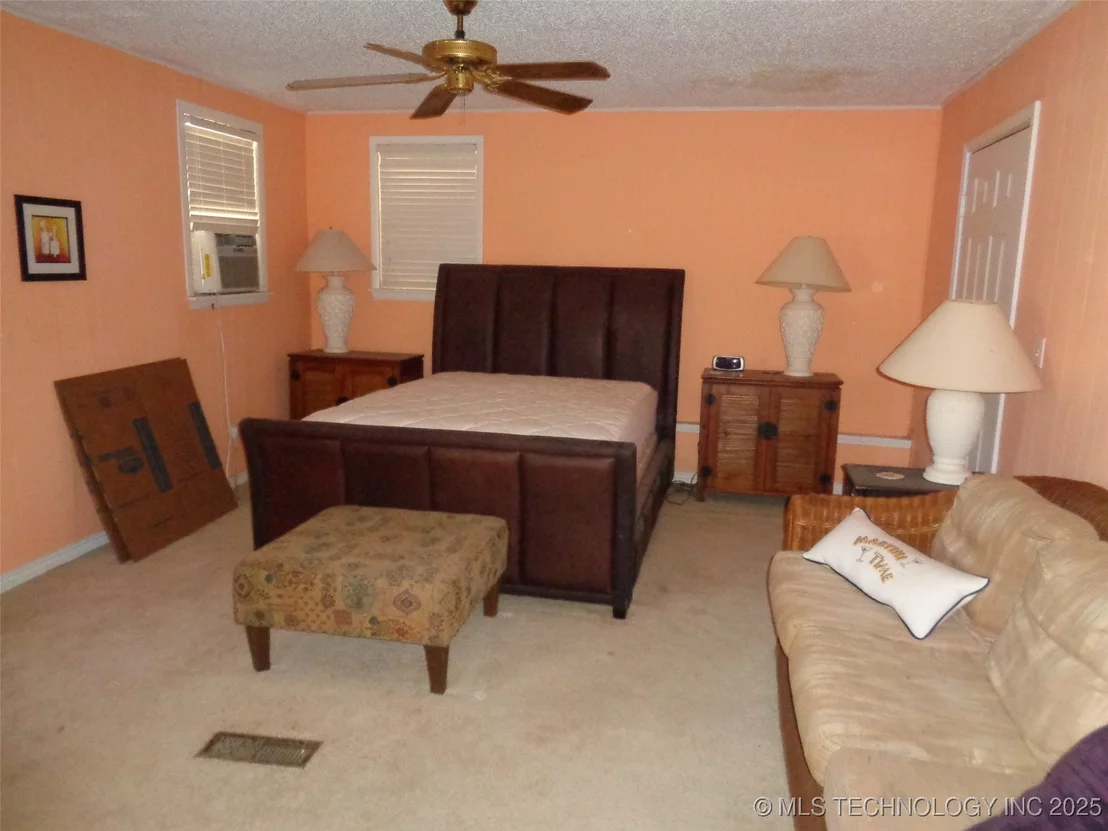 Photo of 87 Hickory Lane