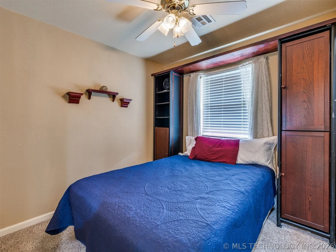 Photo of 332 E Highland Avenue