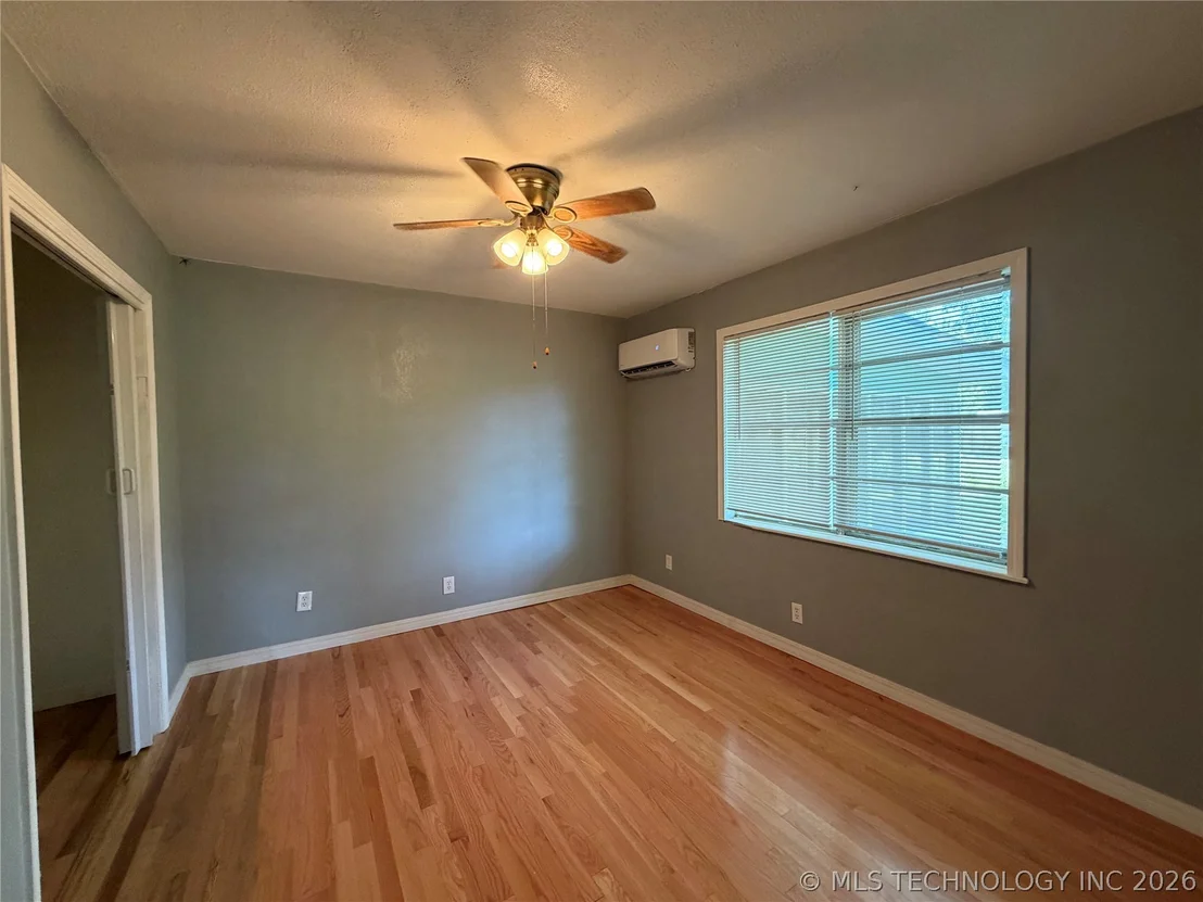 Photo of 110 SE 5th Street