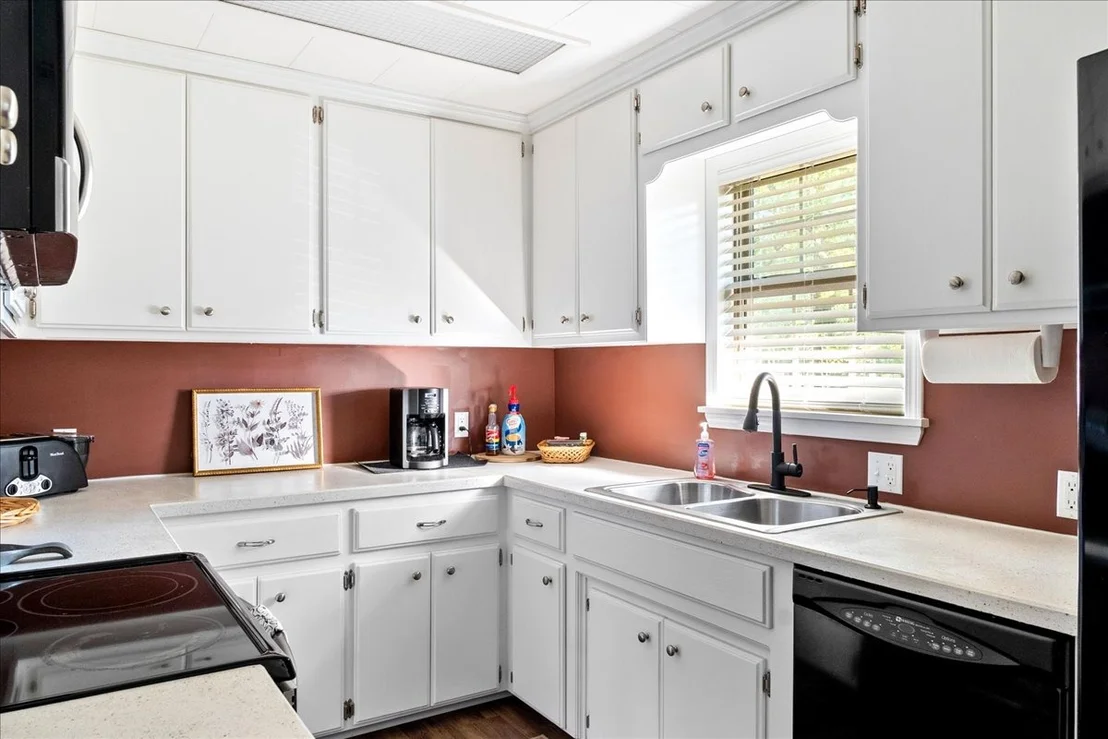 Photo of 1614 Sherwood Road