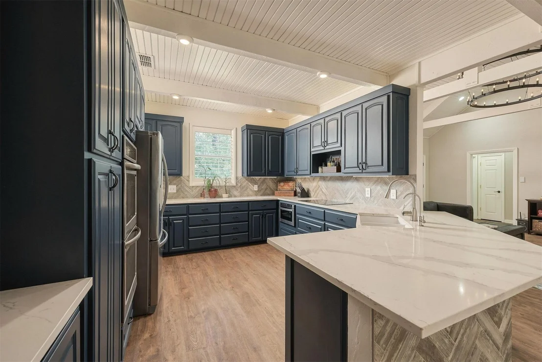 Photo of 205 Thousand Oaks
