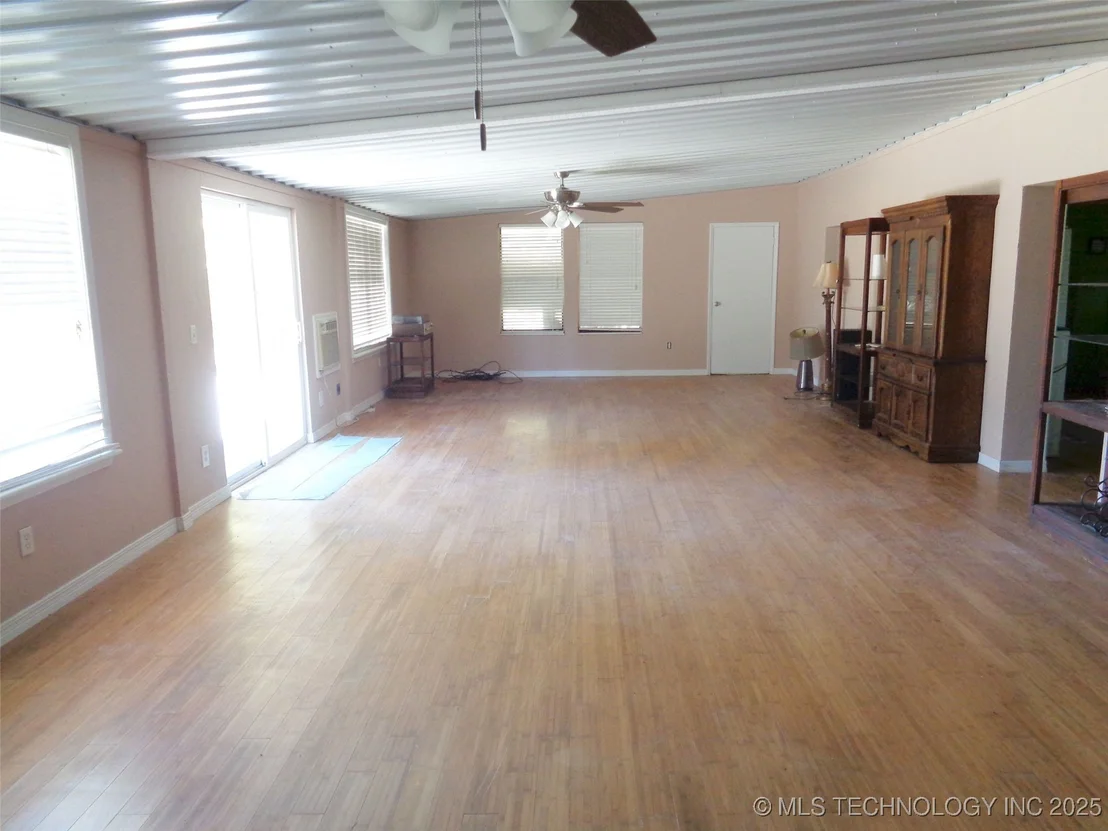 Photo of 87 Hickory Lane