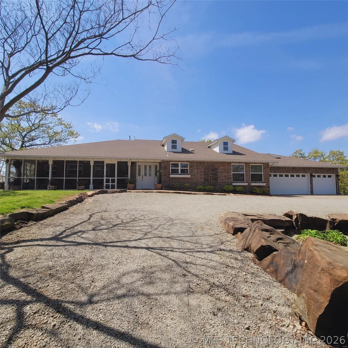 Photo of 324 Falcon Lane