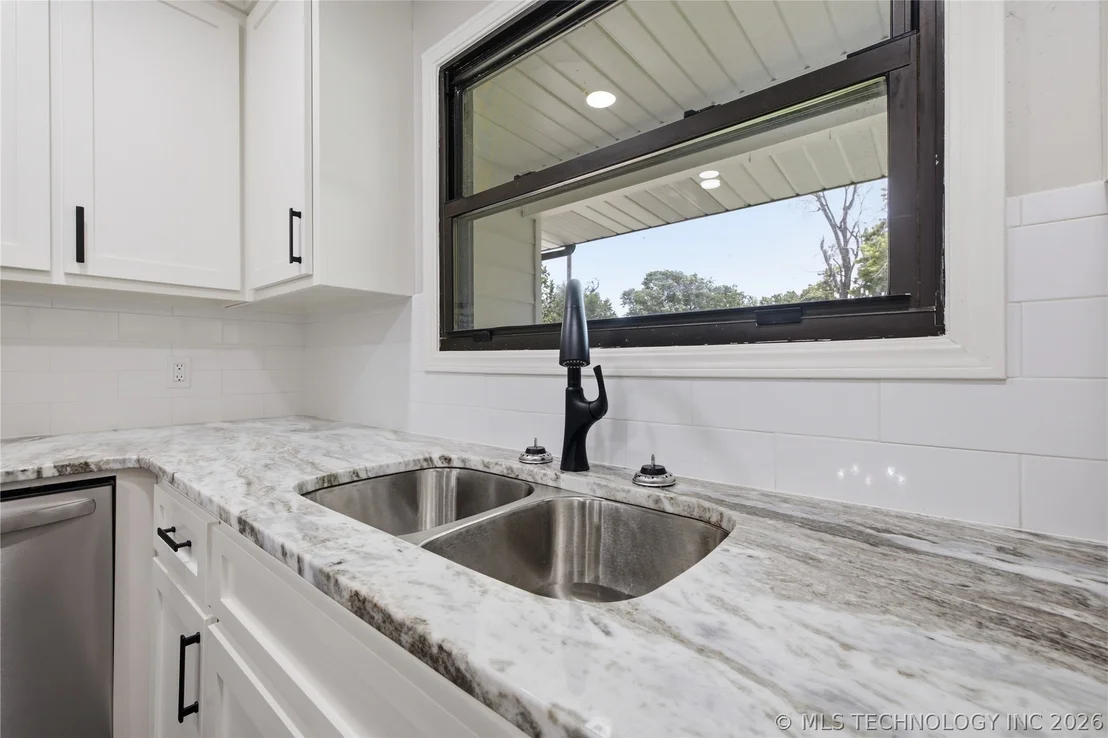 Photo of 501 Warwick Drive