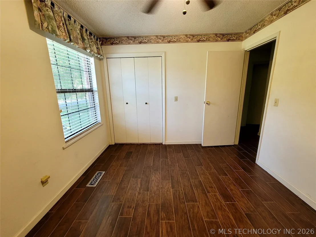 Photo of 112 Meadowlark Road