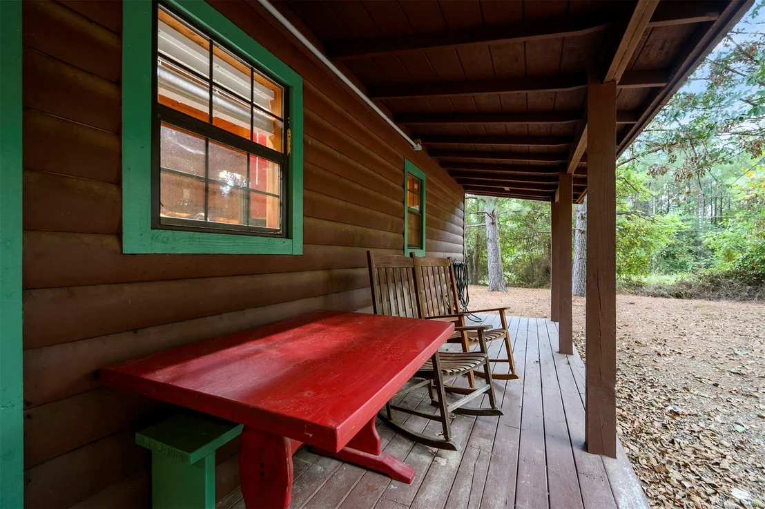 Photo of 609 Canoe Road