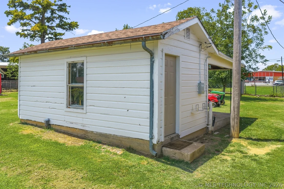 Photo of 302 3rd Street