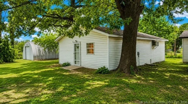 Photo of 417566 E 1140 Road