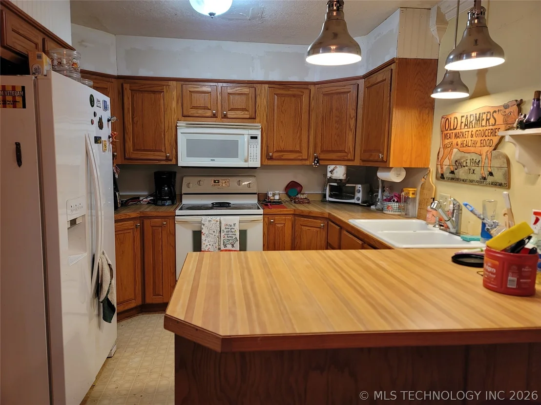Photo of 416036 La Vista Drive