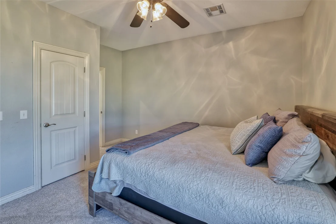 Photo of 905 Summit Ridge