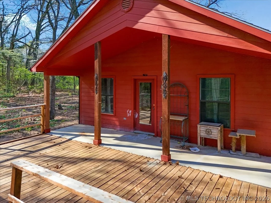 Photo of 2576 Winnett Road