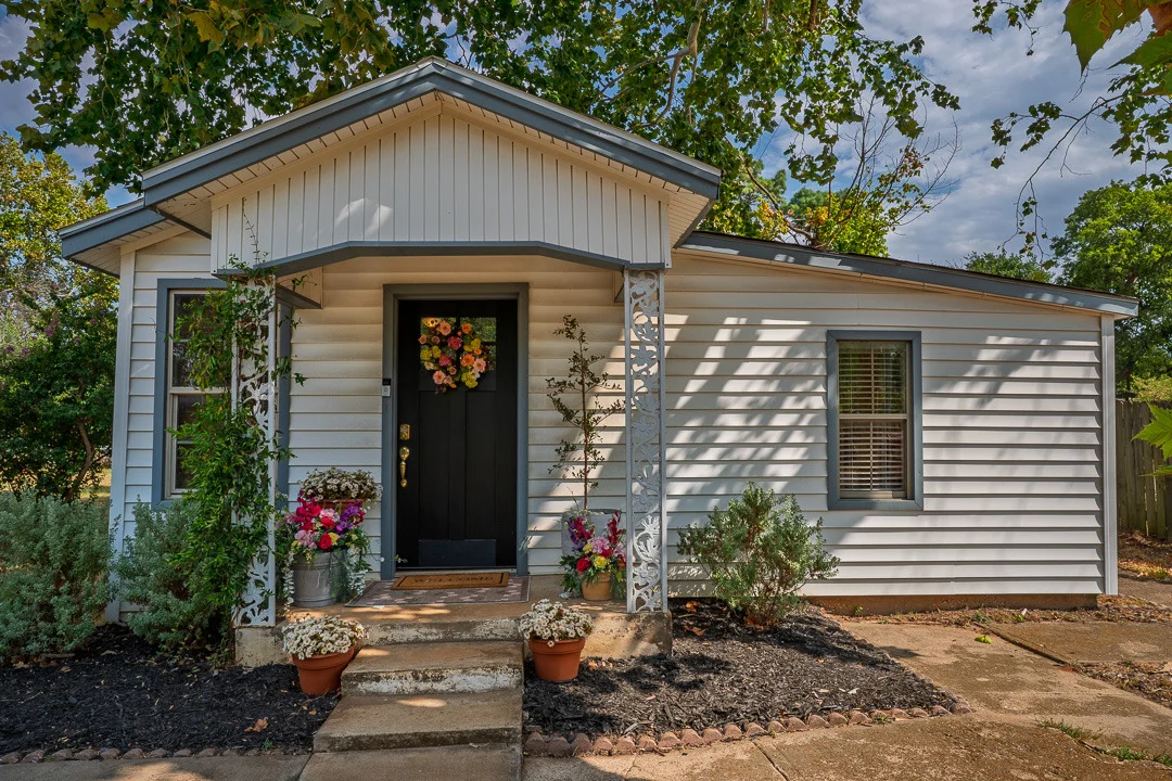 Photo of 608 W Coleman