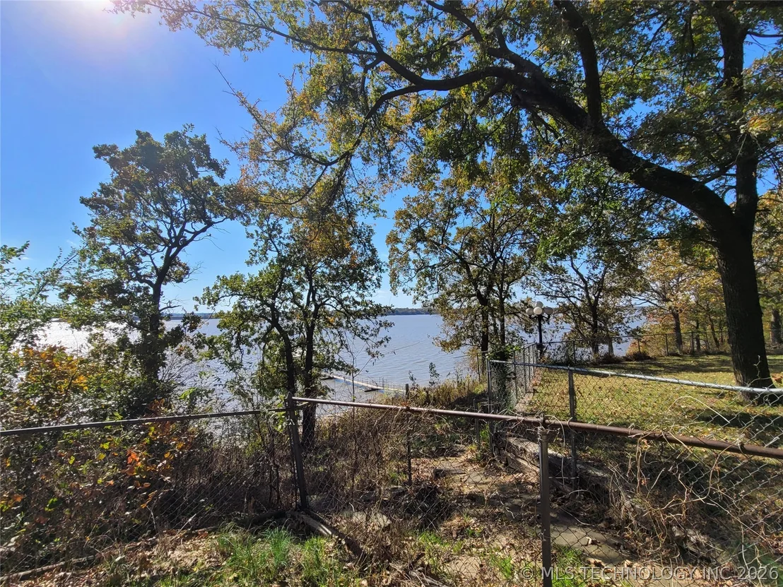 Photo of 416036 La Vista Drive