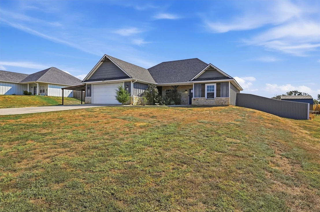 Photo of 140 Oak Lane