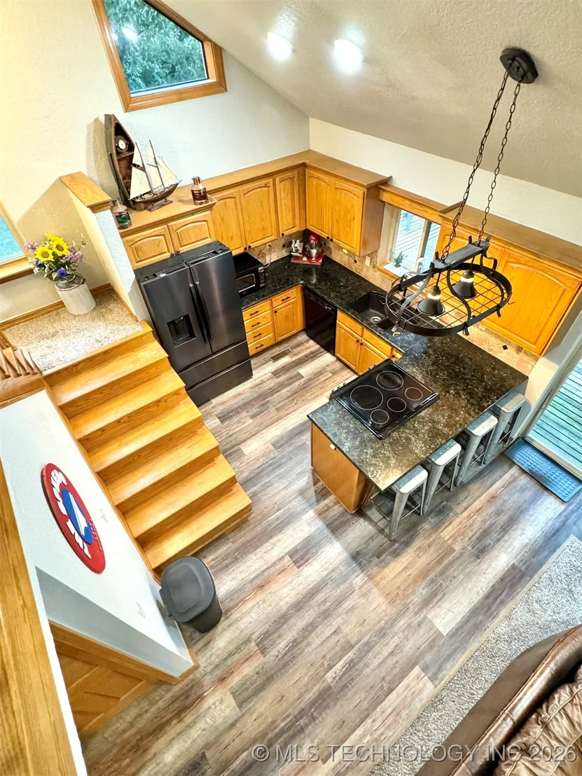 Photo of 1048 Robin Hood Road